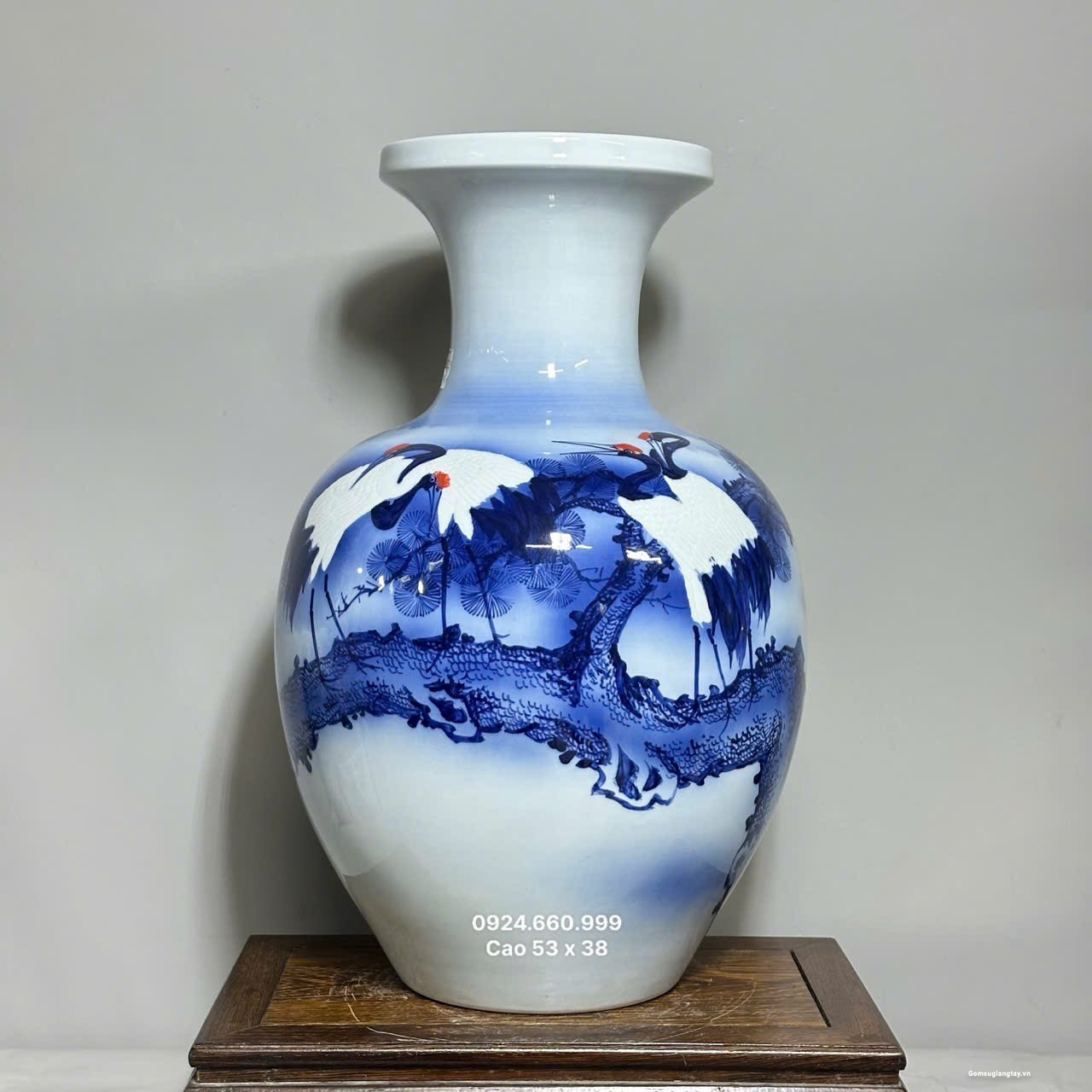 Bình tỏi vẽ tùng hạc